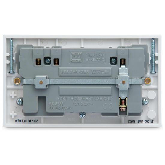 2G 13A Switched Socket with 2 x USB White
